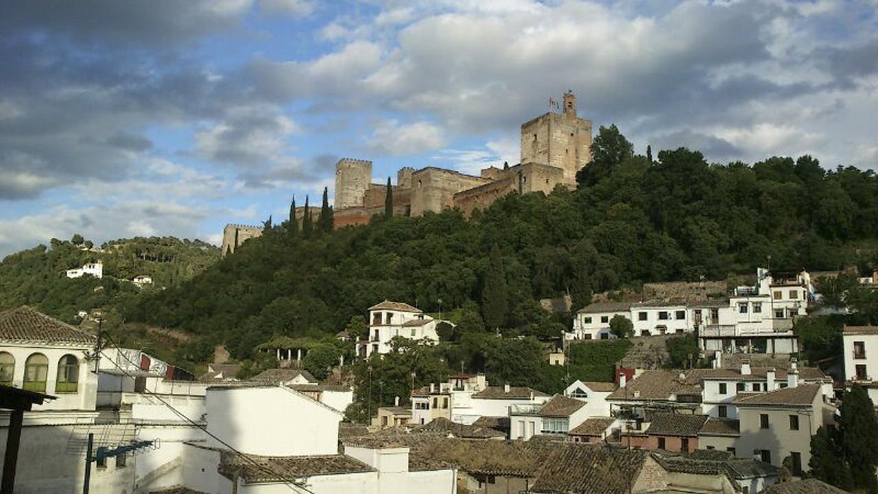 Alhambra Views Penthouse Lägenhet Granada Exteriör bild
